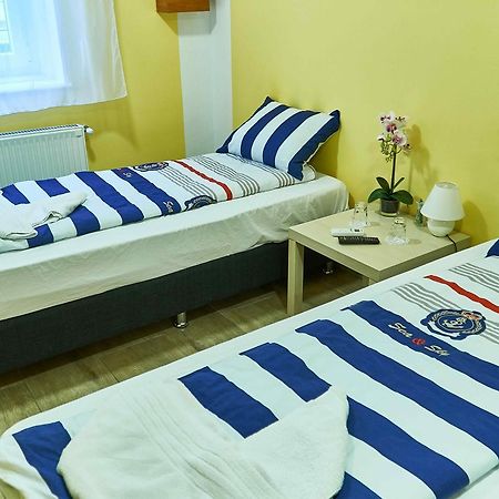 Deniz Guesthouse Budapest Exterior photo
